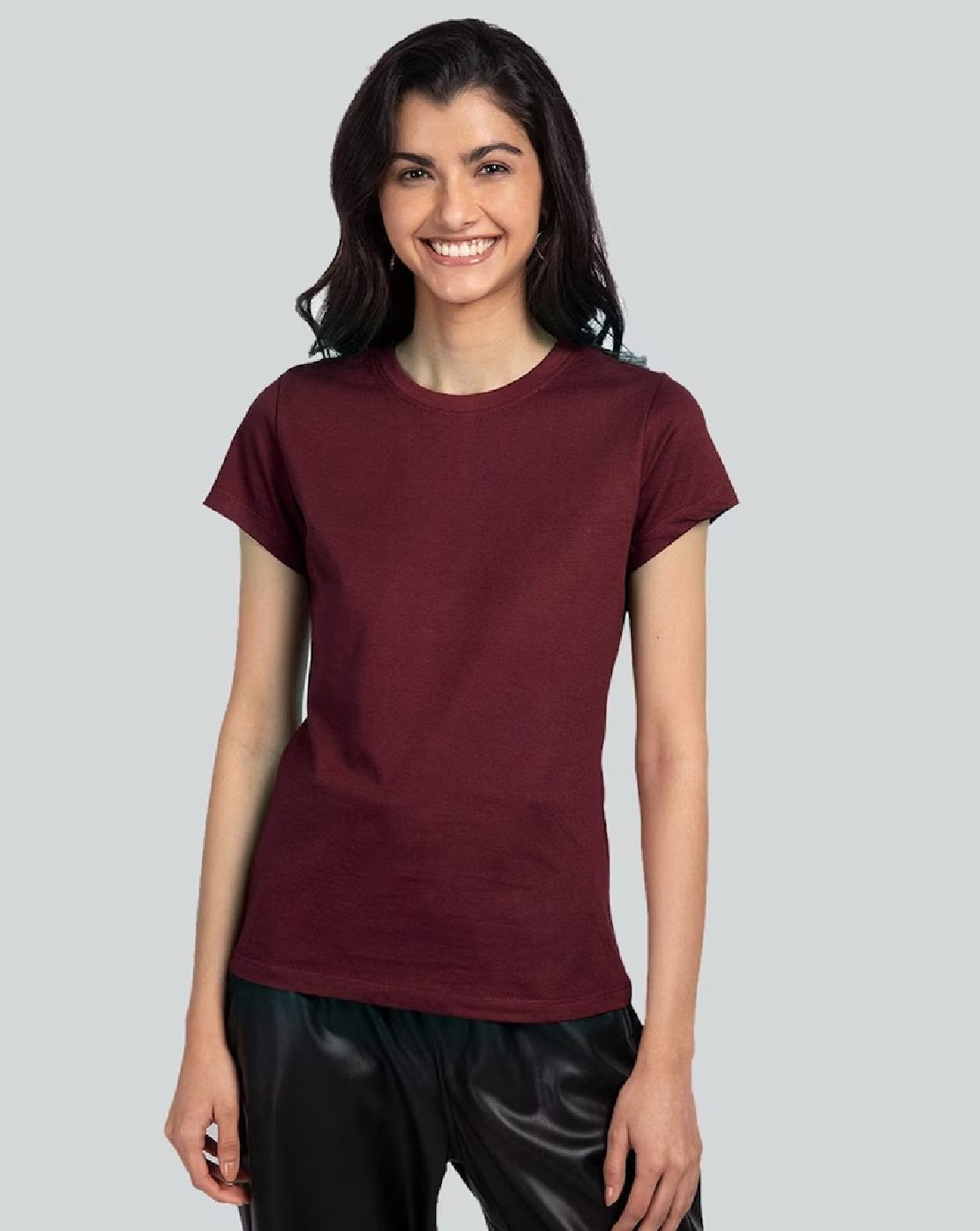 Maison Jules Women's Tie Back Solid T-Shirt Red Size Small