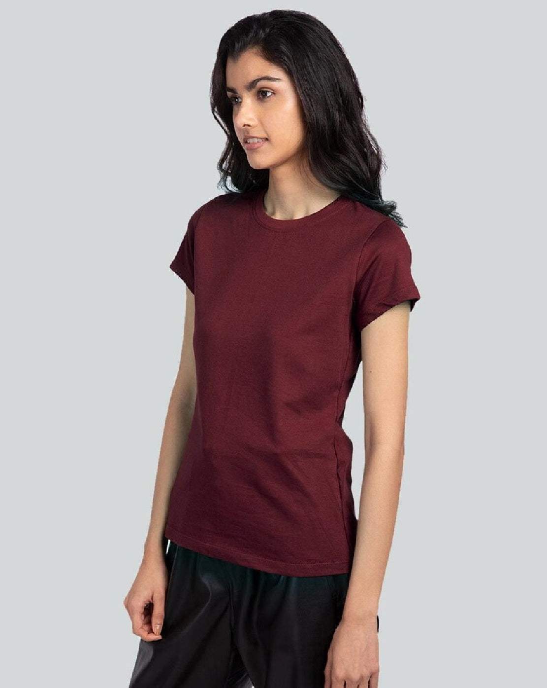 Maison Jules Women's Tie Back Solid T-Shirt Red Size Small