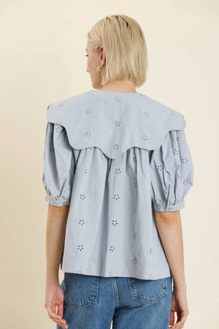 Aureum - Scallop Collar Blouse