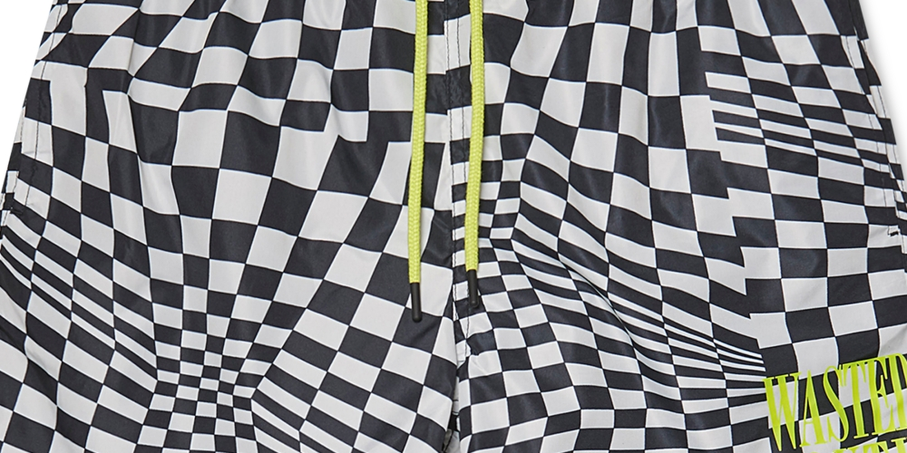 WeSC Men's Zack Warp All Over Print Cotton Shorts Black Size XX-Large