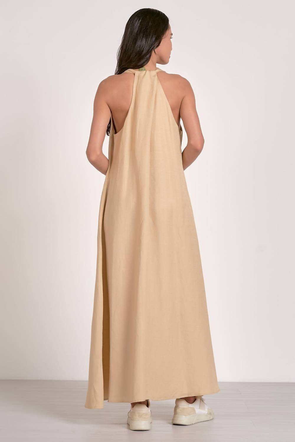 Elan - Maxi Sleeveless V-neck Dress