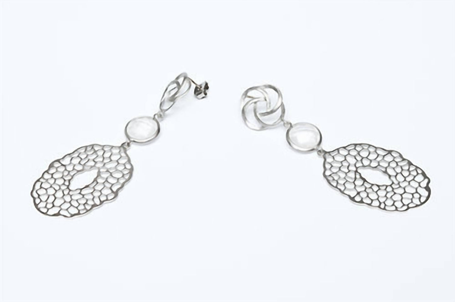 Avenue Chic - Women's Filigree Pendant Earrings