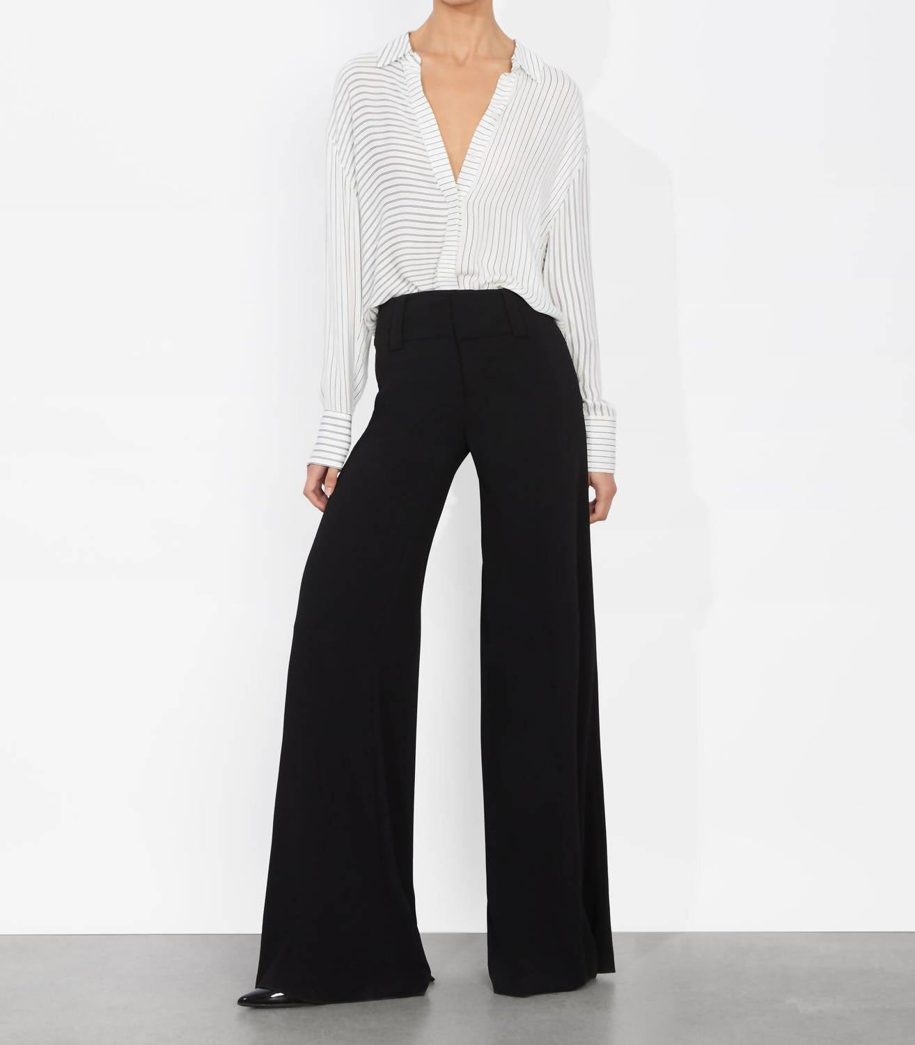 Alice + Olivia - Dimitra Oversized Hi Lo Button Down Shirt