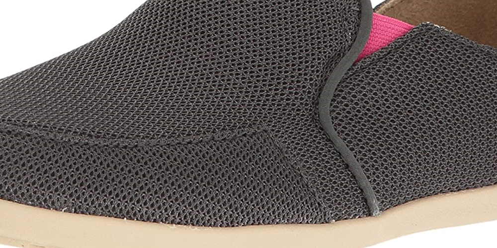 OluKai Women's Waialua Mesh Shoes Dark Shadow/Magenta