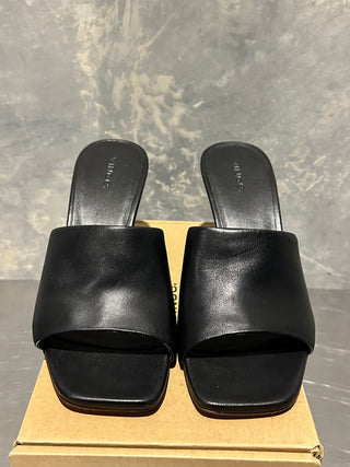 Vince Camuto Women's Pia Wedge Sandal Black Size 8.5 M