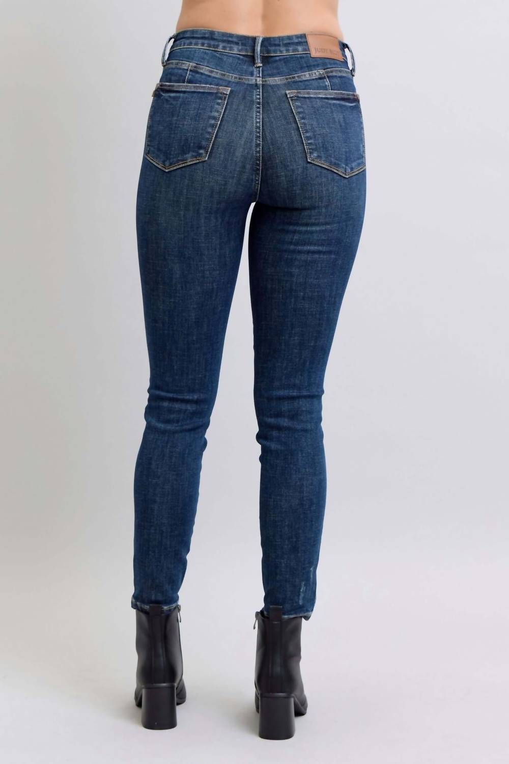 judy-blue-alexis-mid-rise-tummy-control-vintage-wash-skinny-jeans-plus