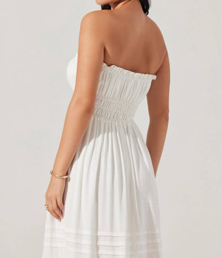 Astr - Aubrie Strapless Smocked Midi Dress