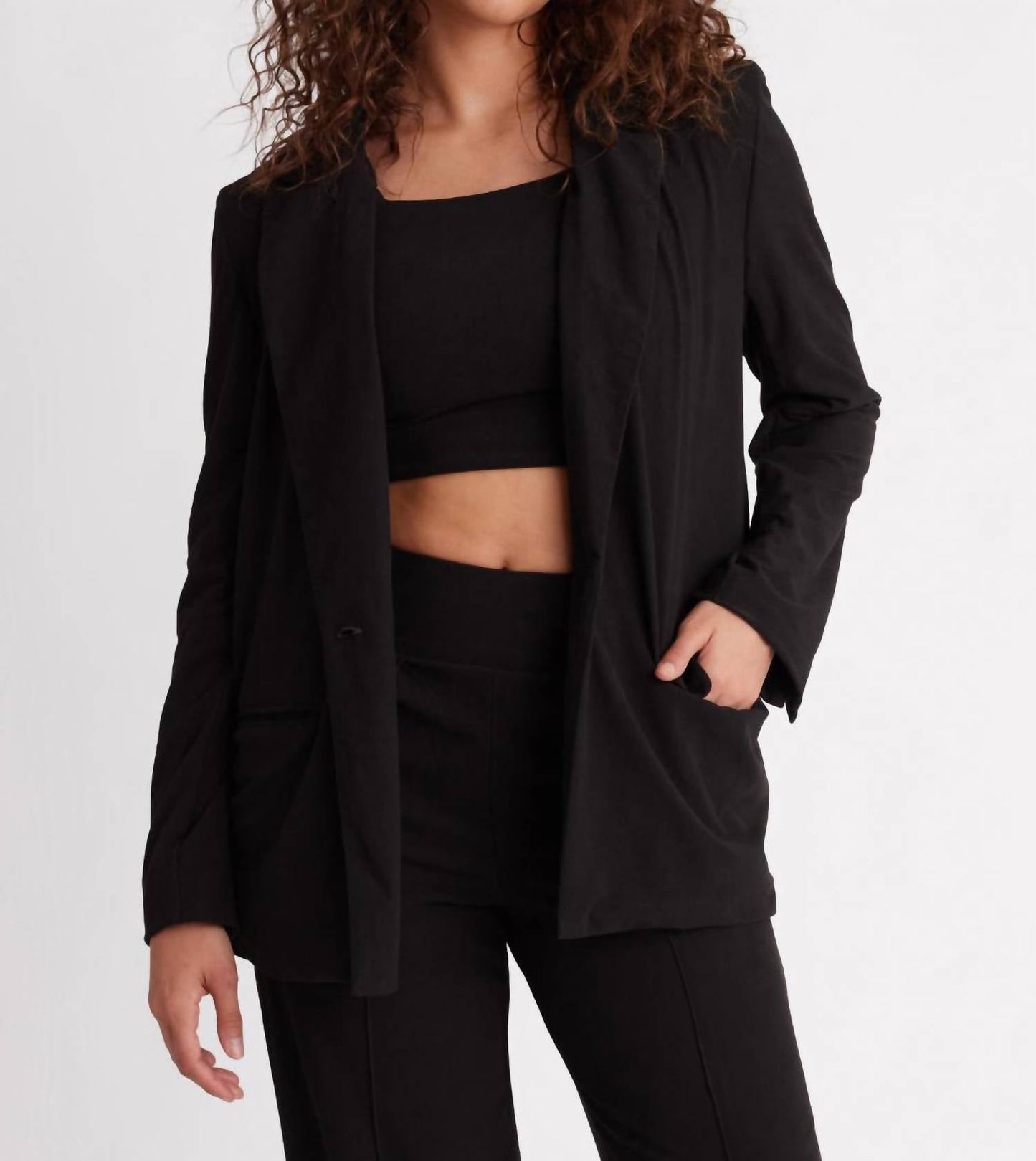 Wolven - Four-way Stretch Onyx Blazer