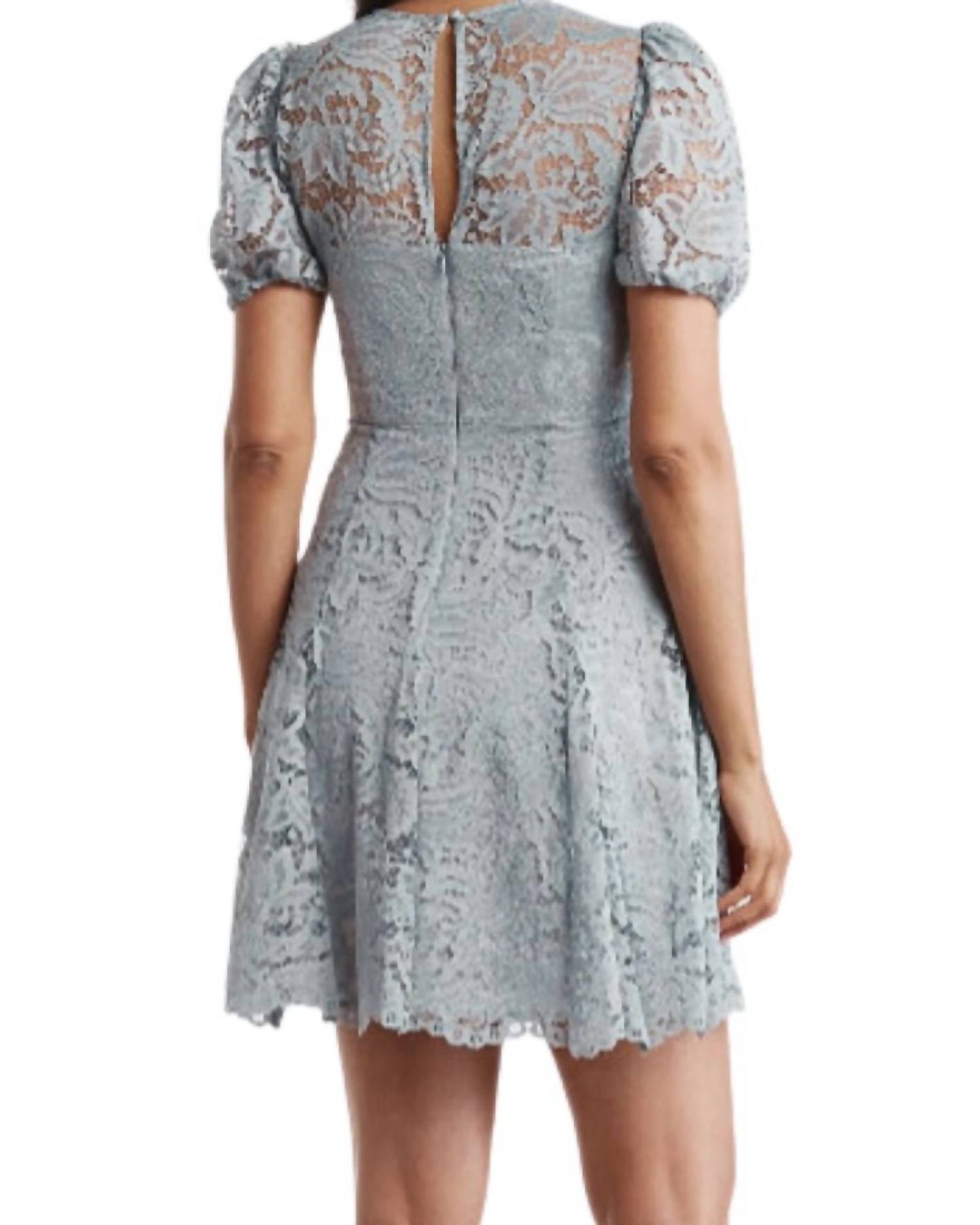 Vince Camuto - Lace Puff Sleeve Dress
