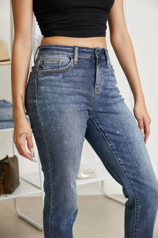 Judy Blue - Bleach Splash Boyfriend Jeans