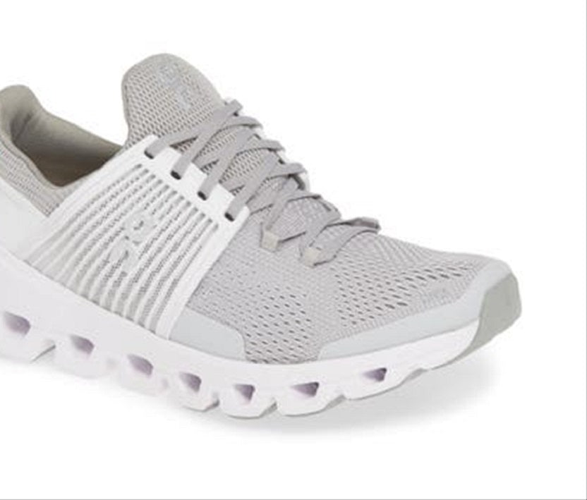 ON Running Women's Swift Running Shoe White Size 6.5 M