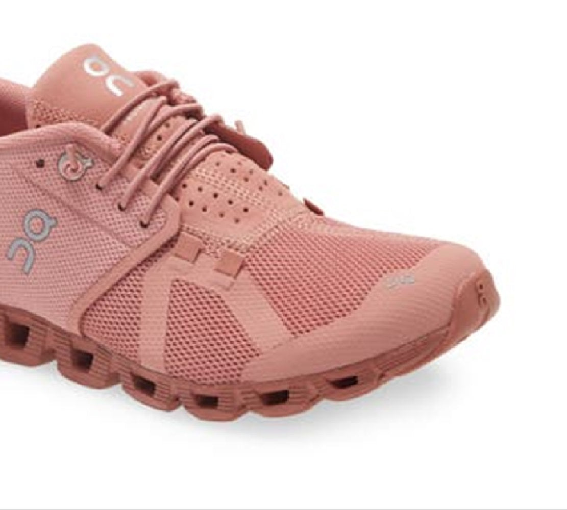 On Running Women's Cloud Monochrome Sneaker in Rose Pink Size 7