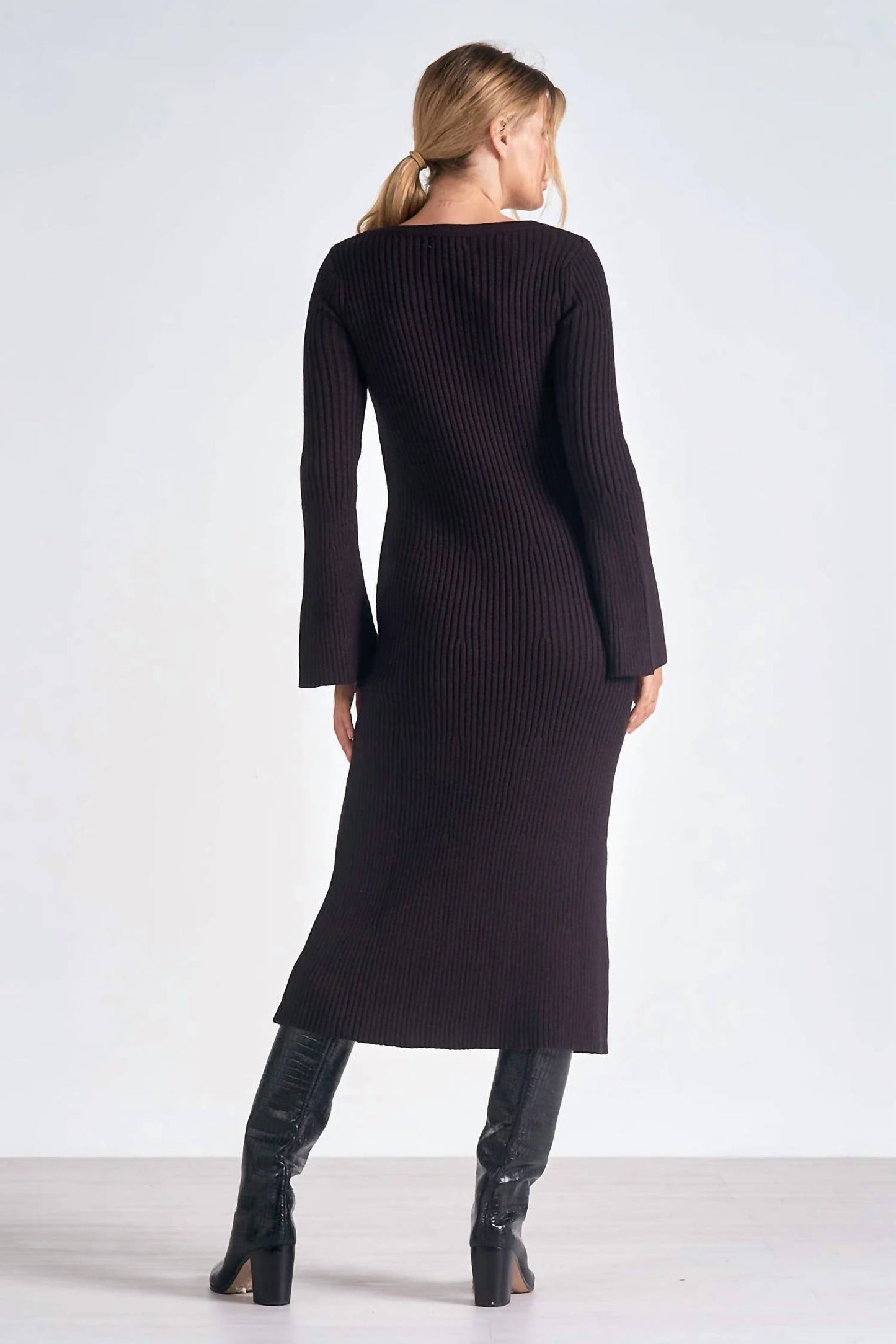 Elan - Camryn Sweater Dress