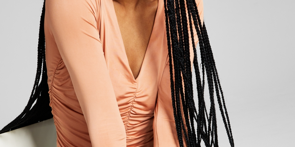 And Now This Women's Ruched Long Sleeve V Neck Knit Top Brown Size L