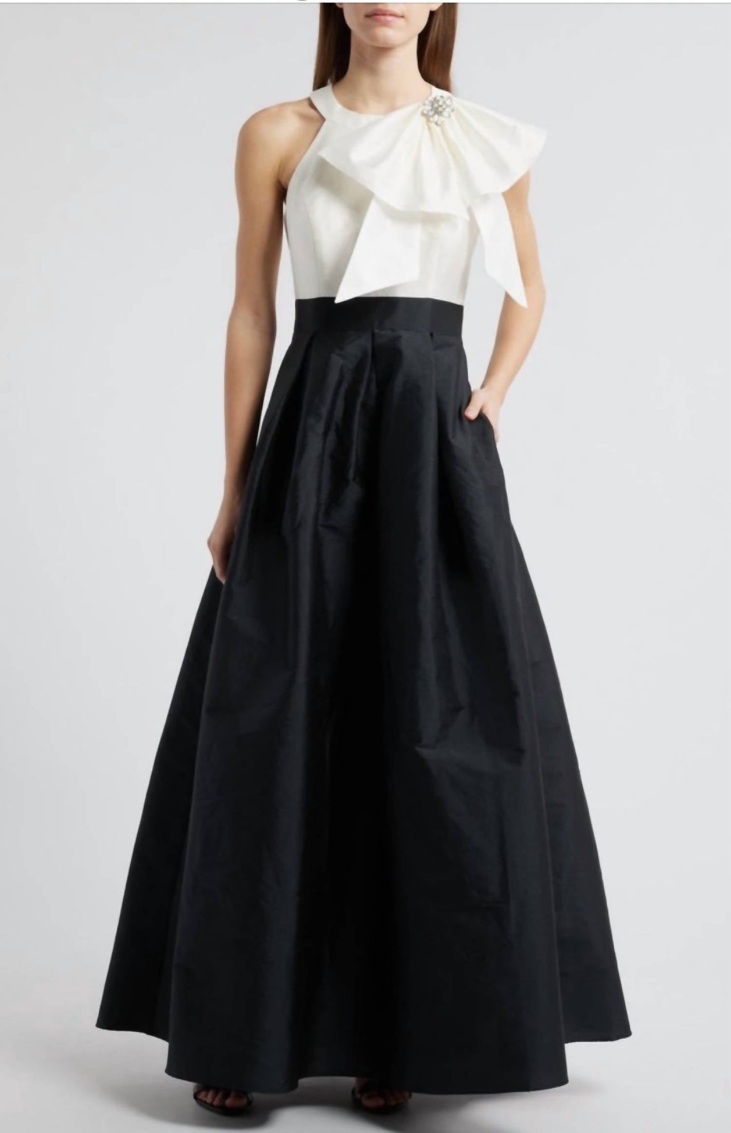 Eliza J - Bow Crystal Mikado Ballgown