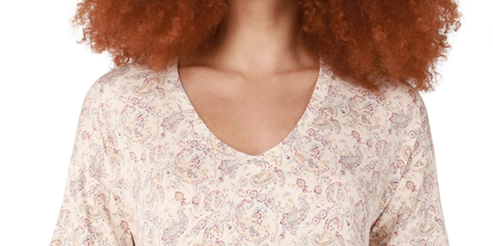 Black Tape Women's Rounded Hem T-Shirt Beige Size X-Small