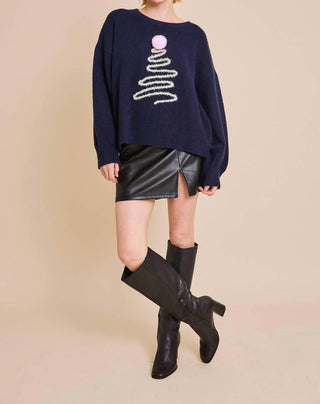 Le Lis - Round Neck Tree Applique Sweater