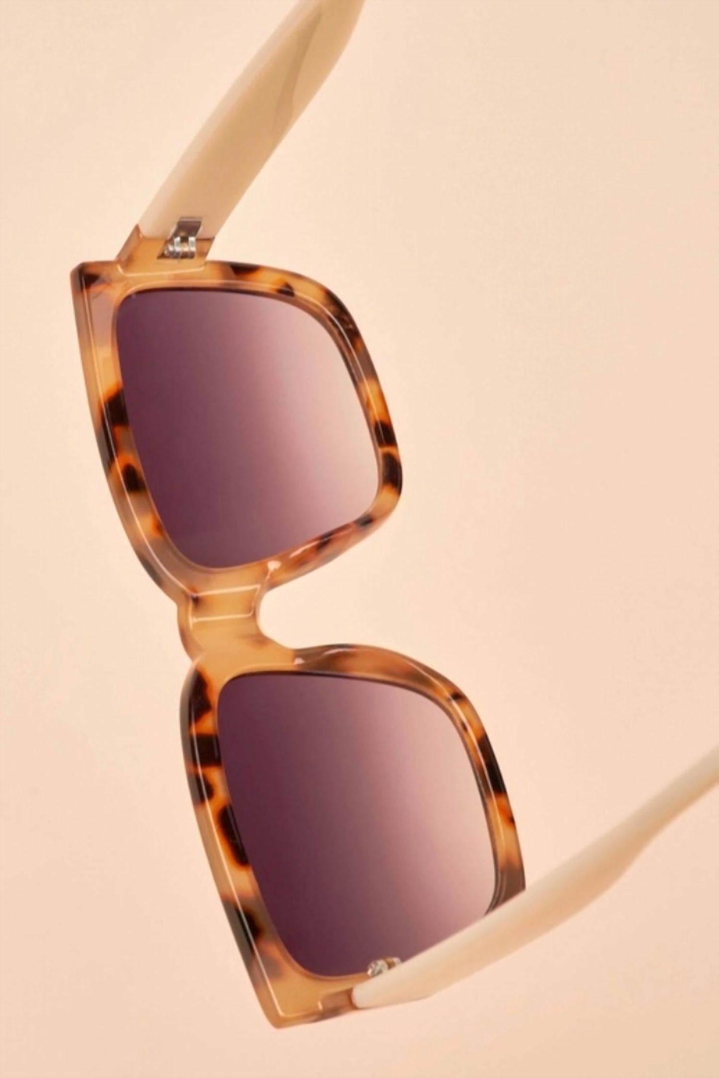 Powder Design Inc - Women's Luxe Ellery Sunglasses