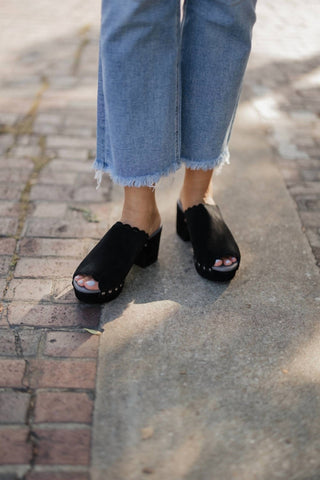 Chocolat Blu - Women's Genessis Open Toe Clog