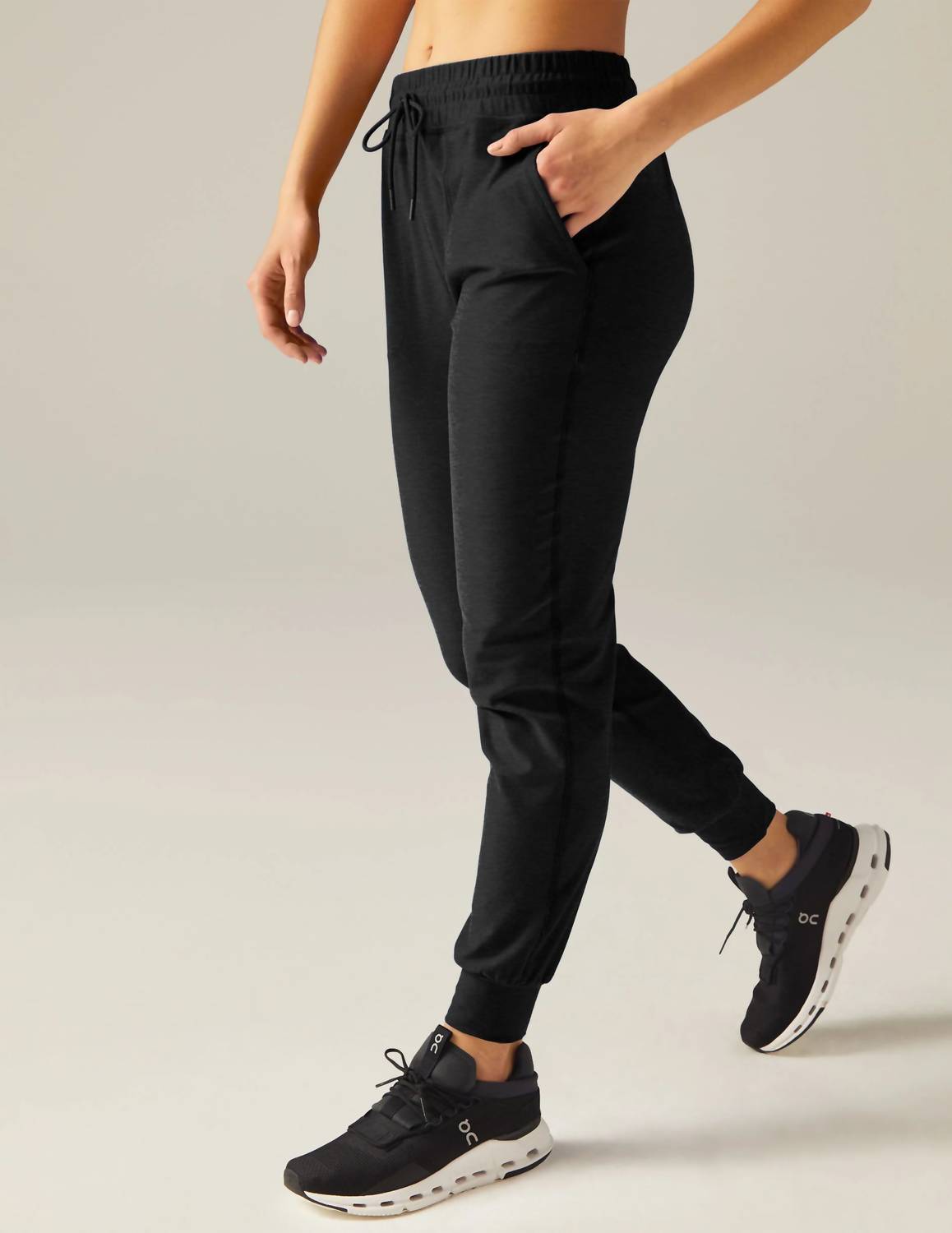 Beyond Yoga - Spacedeye Commuter Midi Jogger