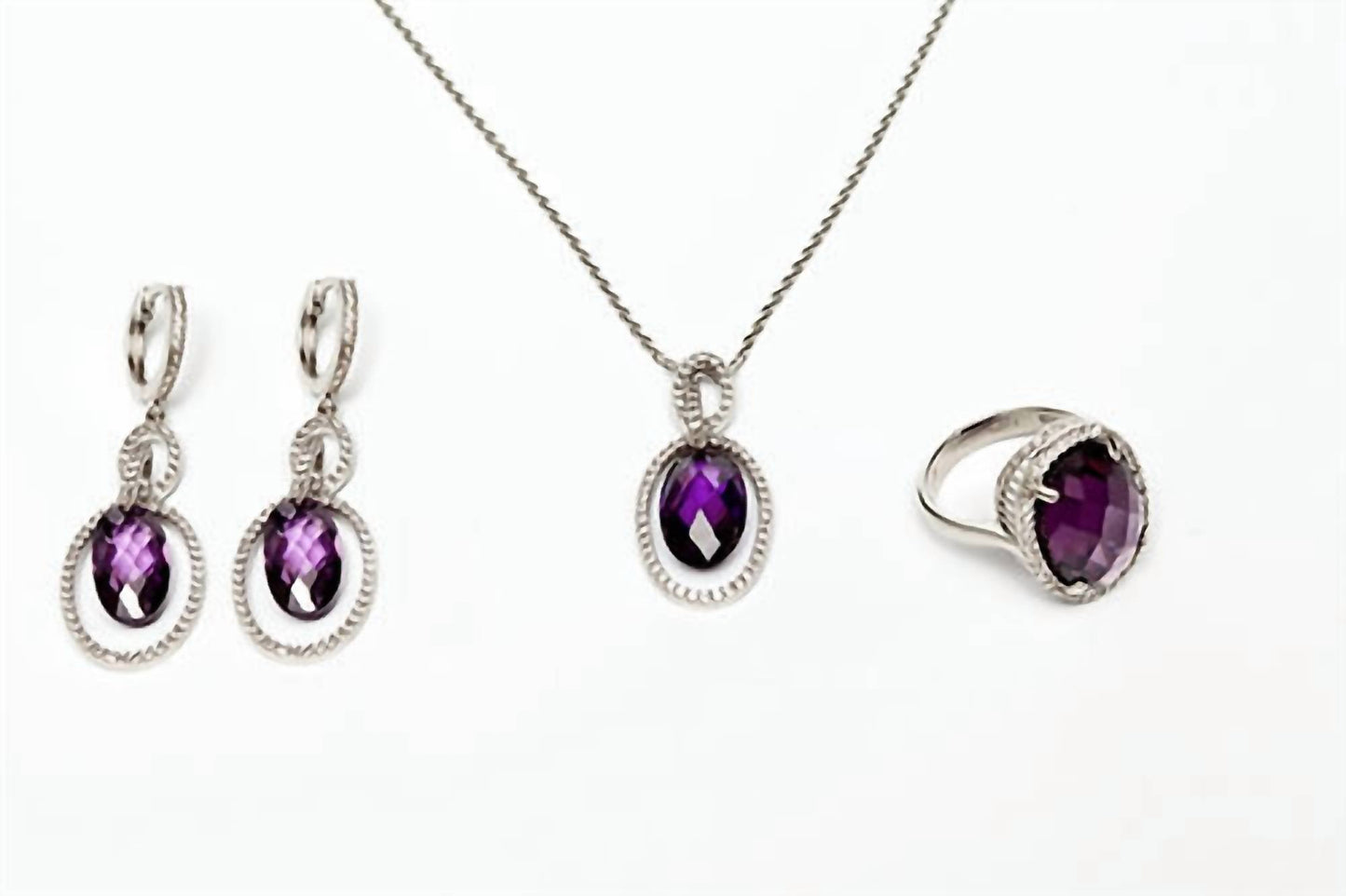 Avenue Chic - Women's Amethyst Dangle Set