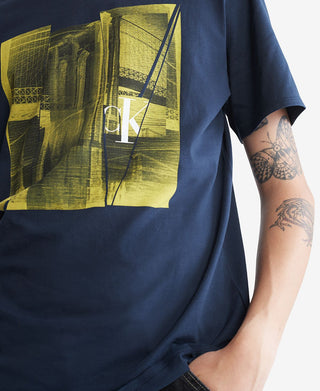 Calvin Klein Men's Brooklyn Bridge Graphic T-Shirt Blue Size Large
