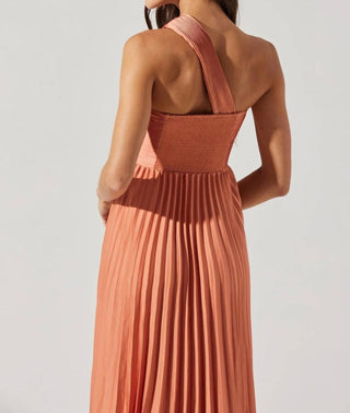 Astr - Rasya Pleated Maxi Dress