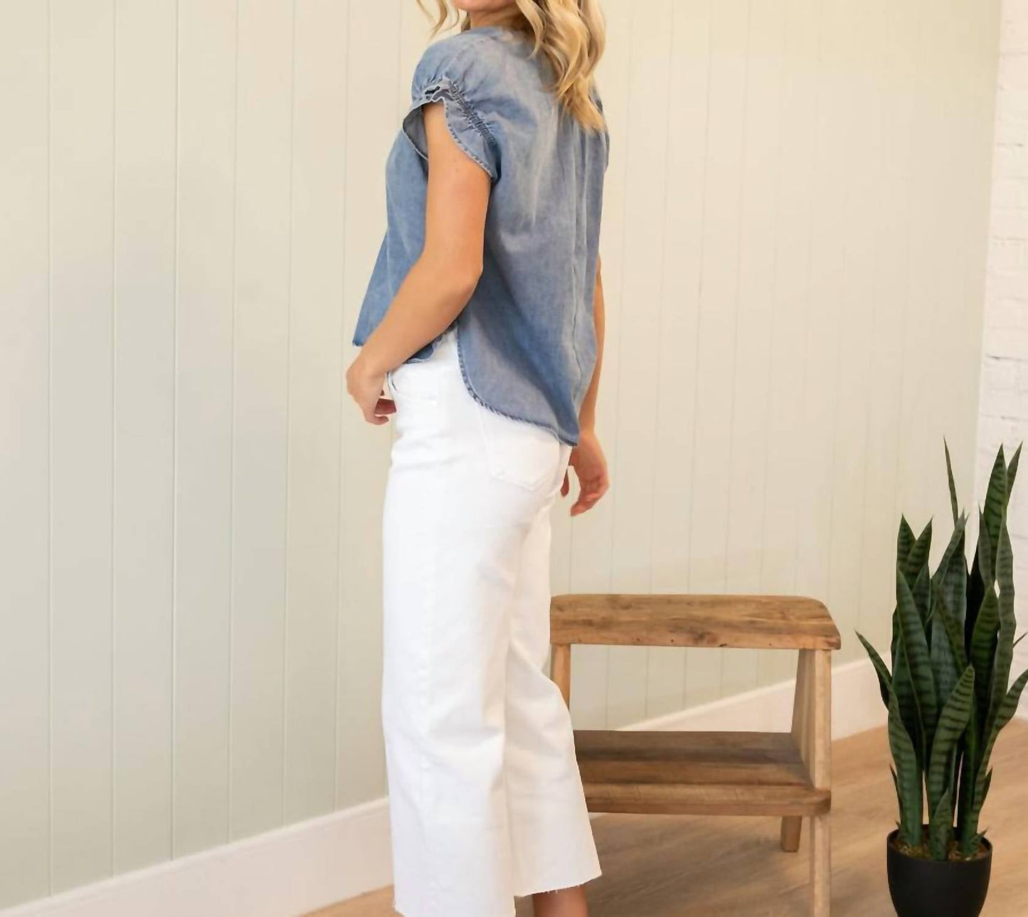 Aapparella - Denim Puff Sleeve Top