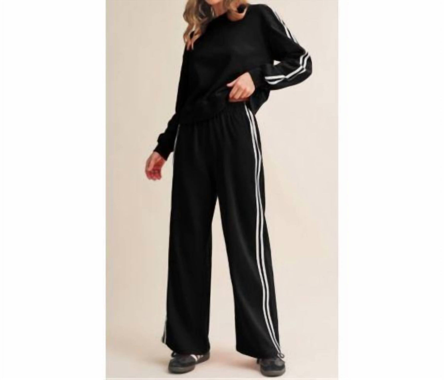 Aapparella - Stripe Sleeve Wide Leg Jogger Set