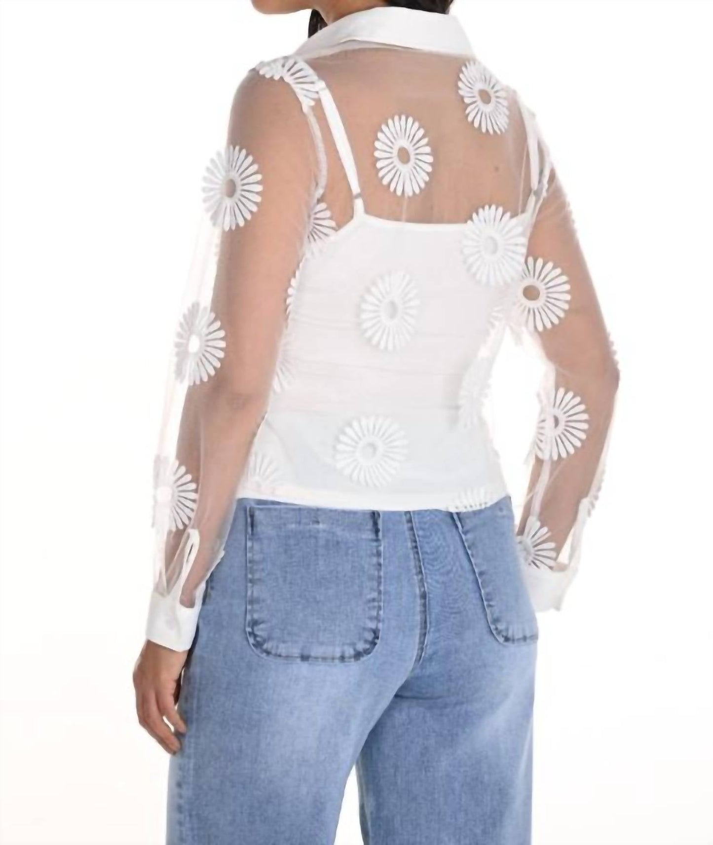 Frank Lyman - 256765U - Sheer Daisy Button Down w/ Cami