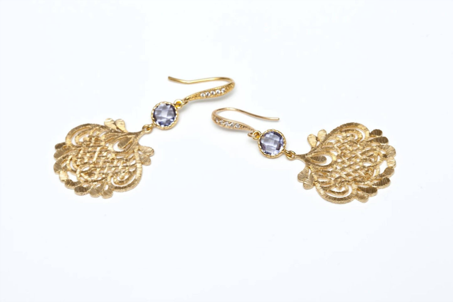 Avenue Chic - Women's Royal Filigree Earrings