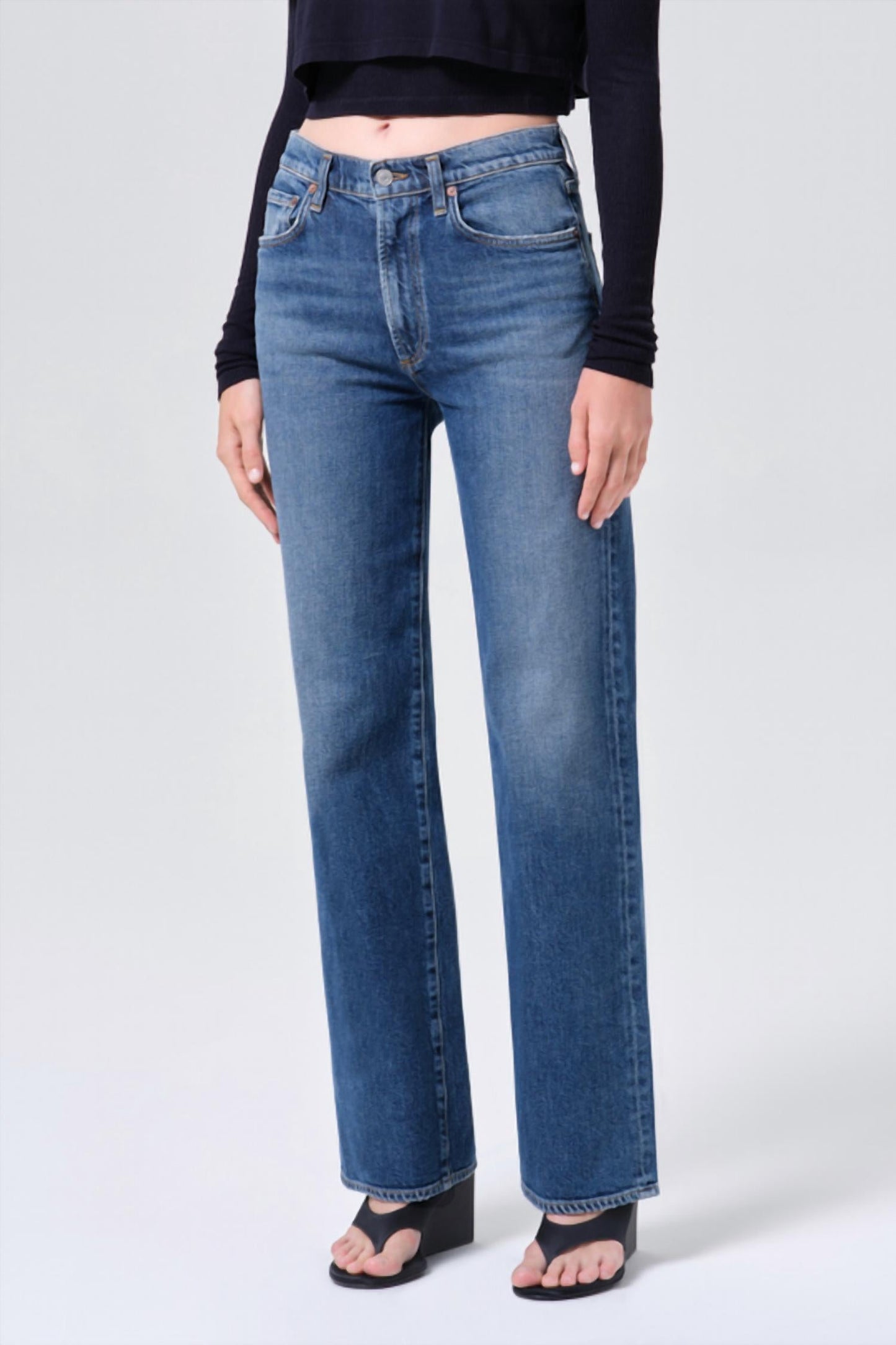 agolde-harper-straight-jeans-6