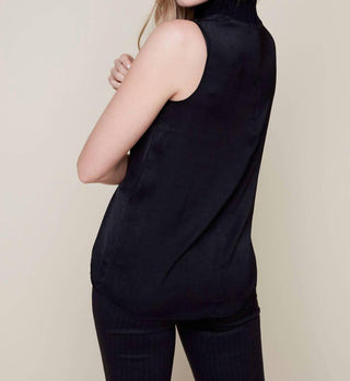 Renuar - Sleeveless Blouse