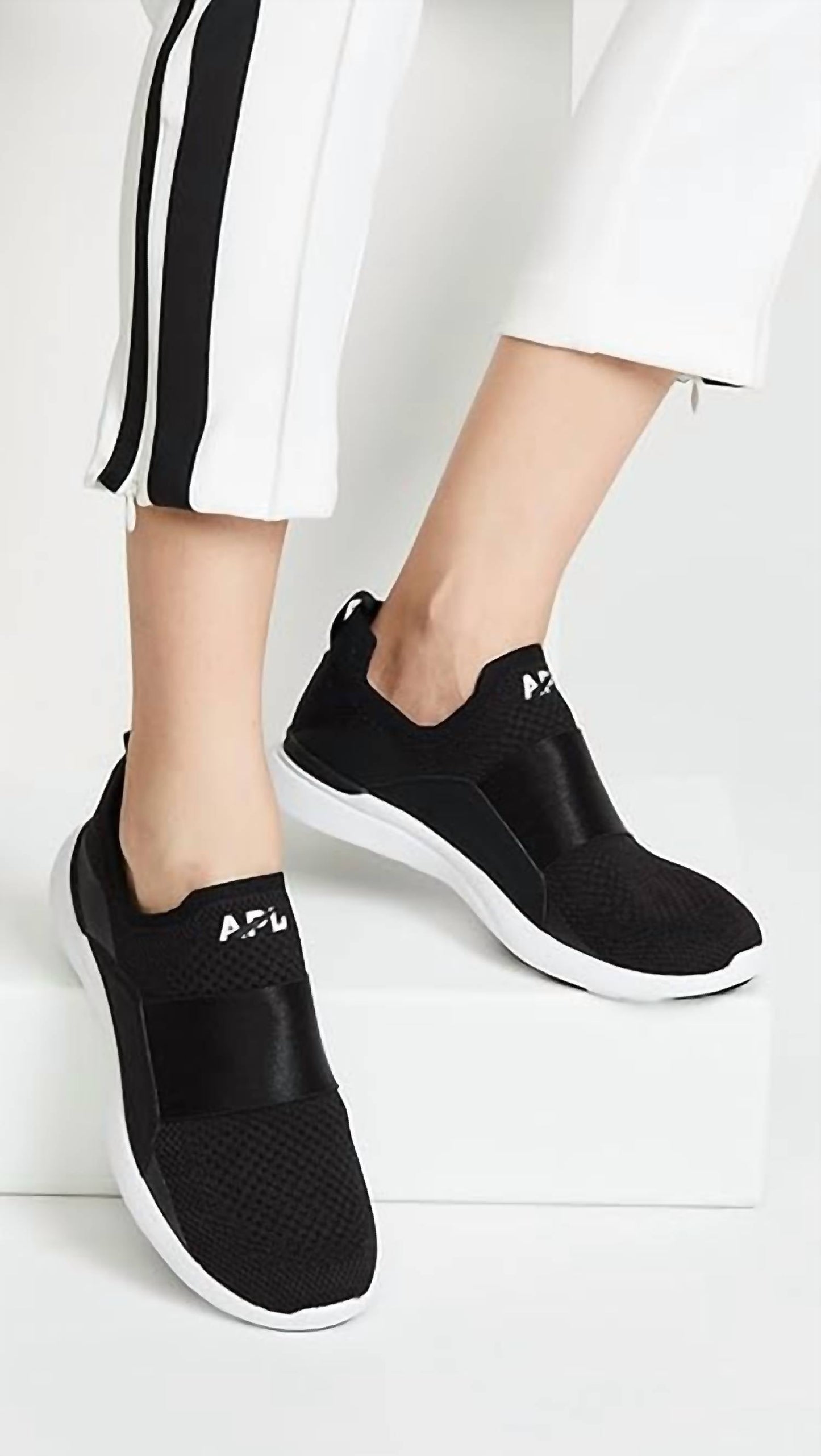 Apl - Women's Techloom Bliss Sneakers