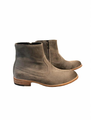 Esquivel - Women's Dakota Suede Leather Engraved Ankle Boot