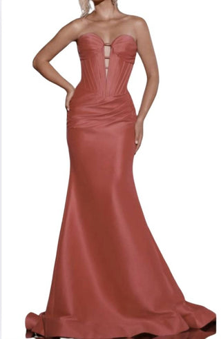 Jovani - Strapless Sweetheart Neckline Gown