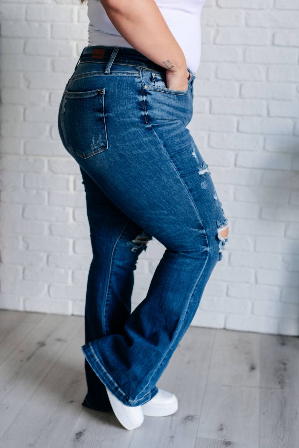 Judy Blue - Midrise Button Fly Trouser Flare With Distressing