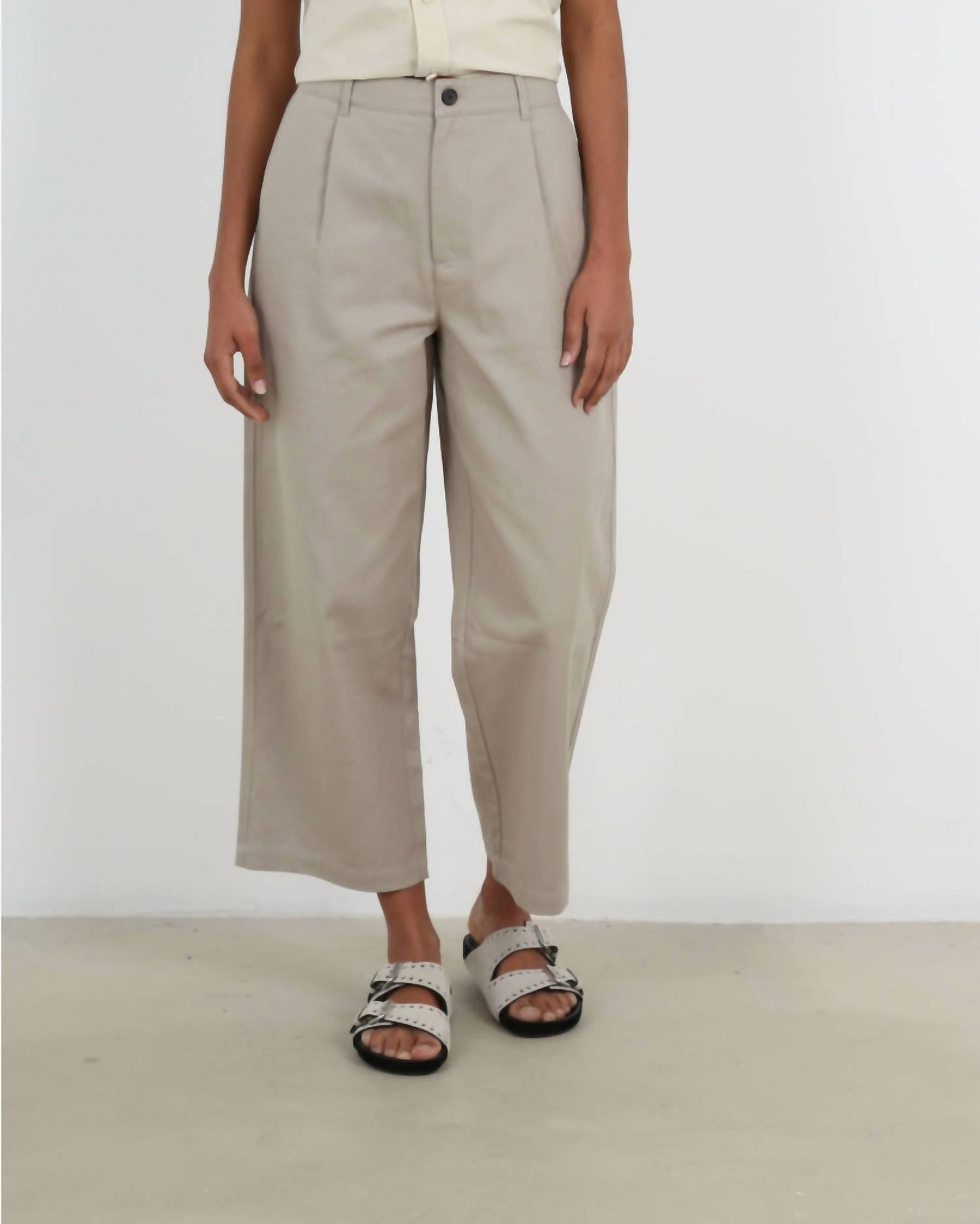 6397 - Cropped slouchy trouser