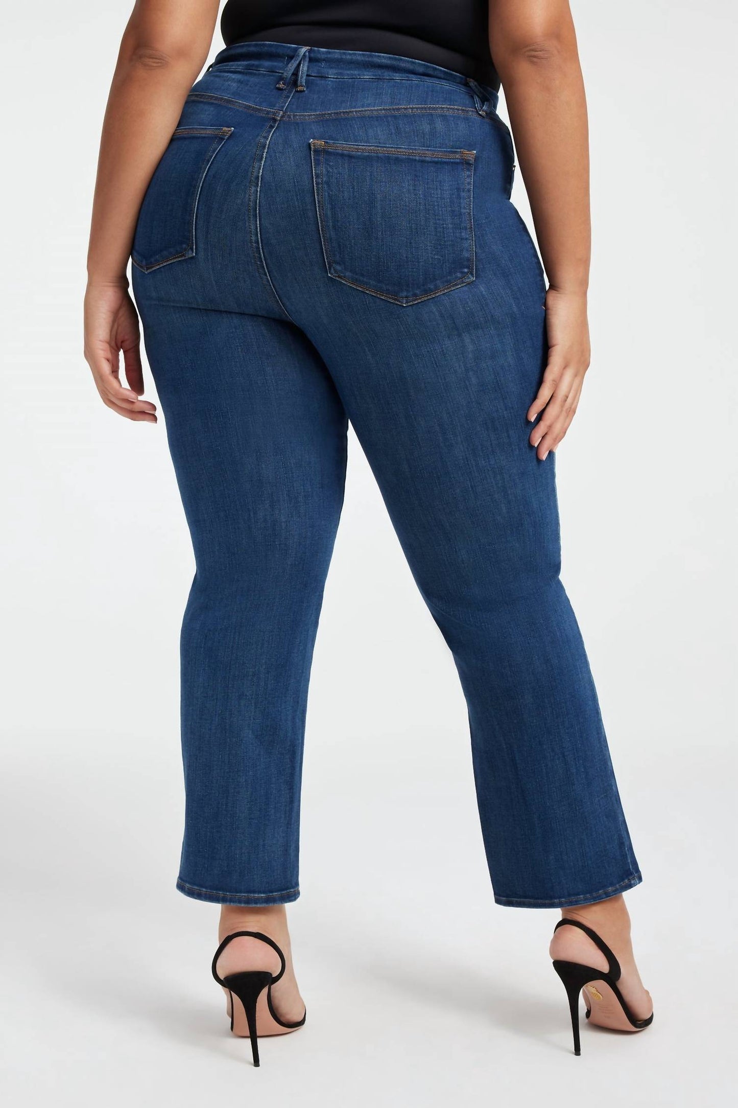 Good American - Good Legs Straight Jeans