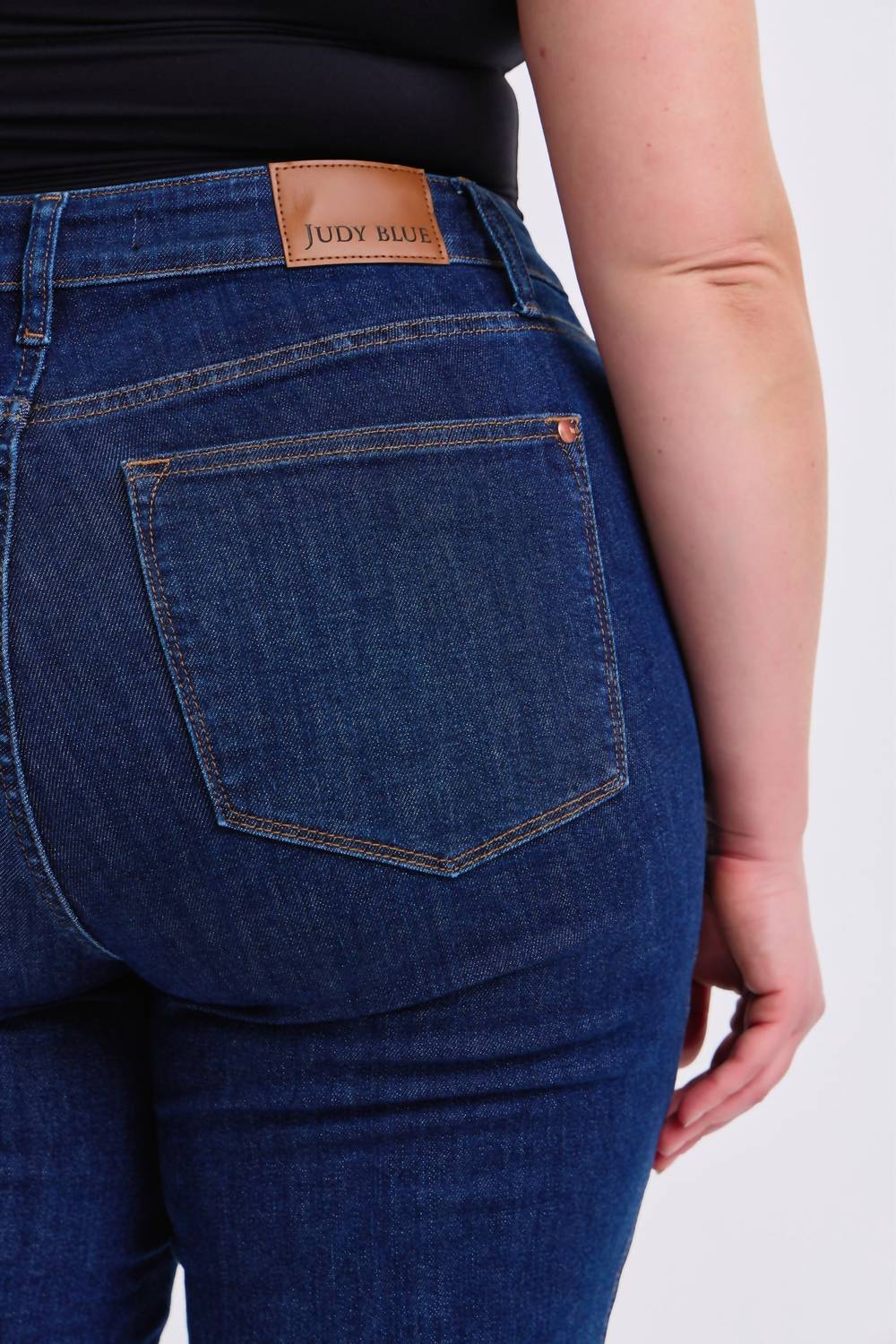Judy Blue - Mid Rise Tummy Control Skinny Jeans