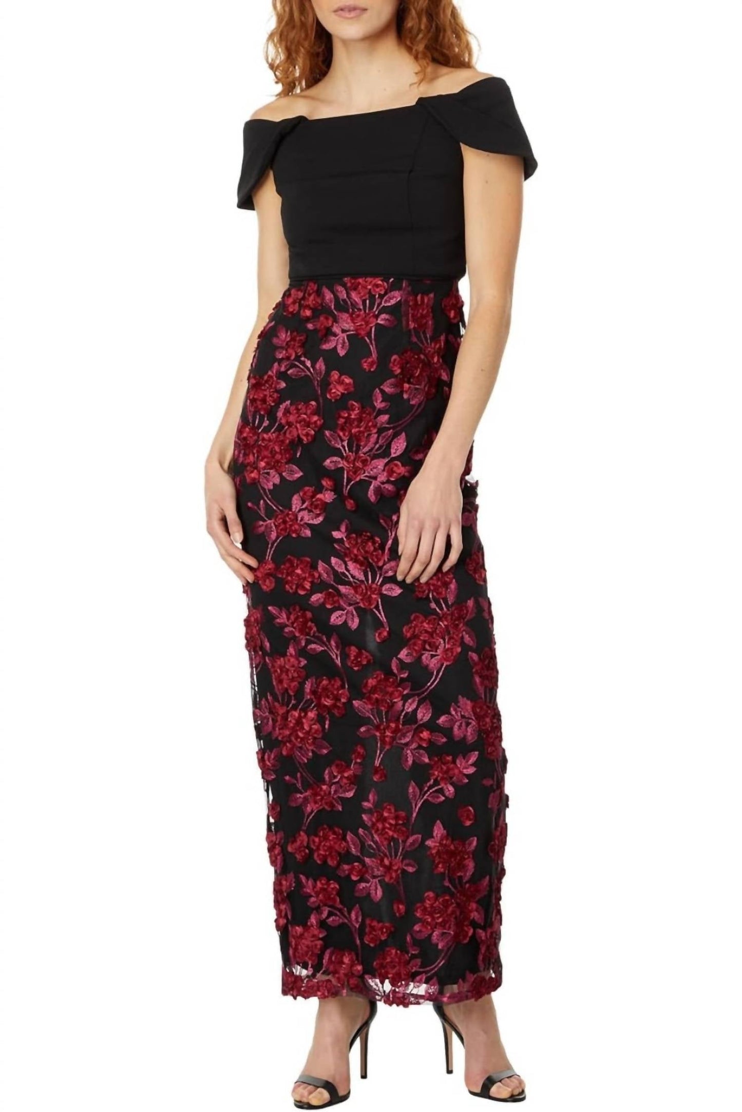Adrianna Papell - Embroidered Off-the-shoulder Short Sleeve Bodice Gown