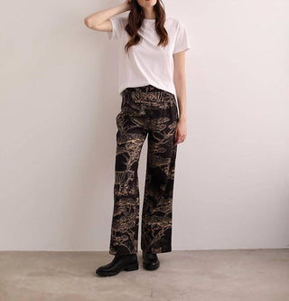 Las Sureñas - Cheetah Round Neck Tee