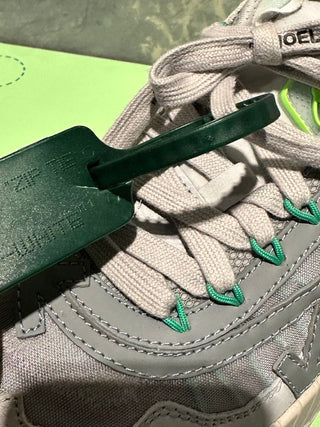 Off-White Men's Odsy 1000 Low Top Sneakers Gray Size 11