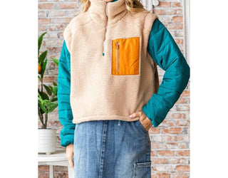 Veveret - Fleece Puffer Sleeve Pullover Top