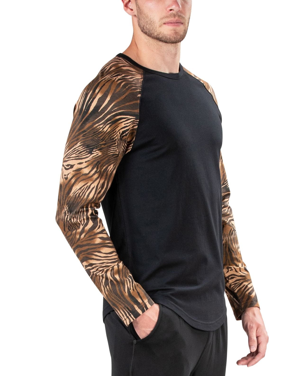 Natori Men's Animal Print Raglan T-Shirt Black Size X-Large