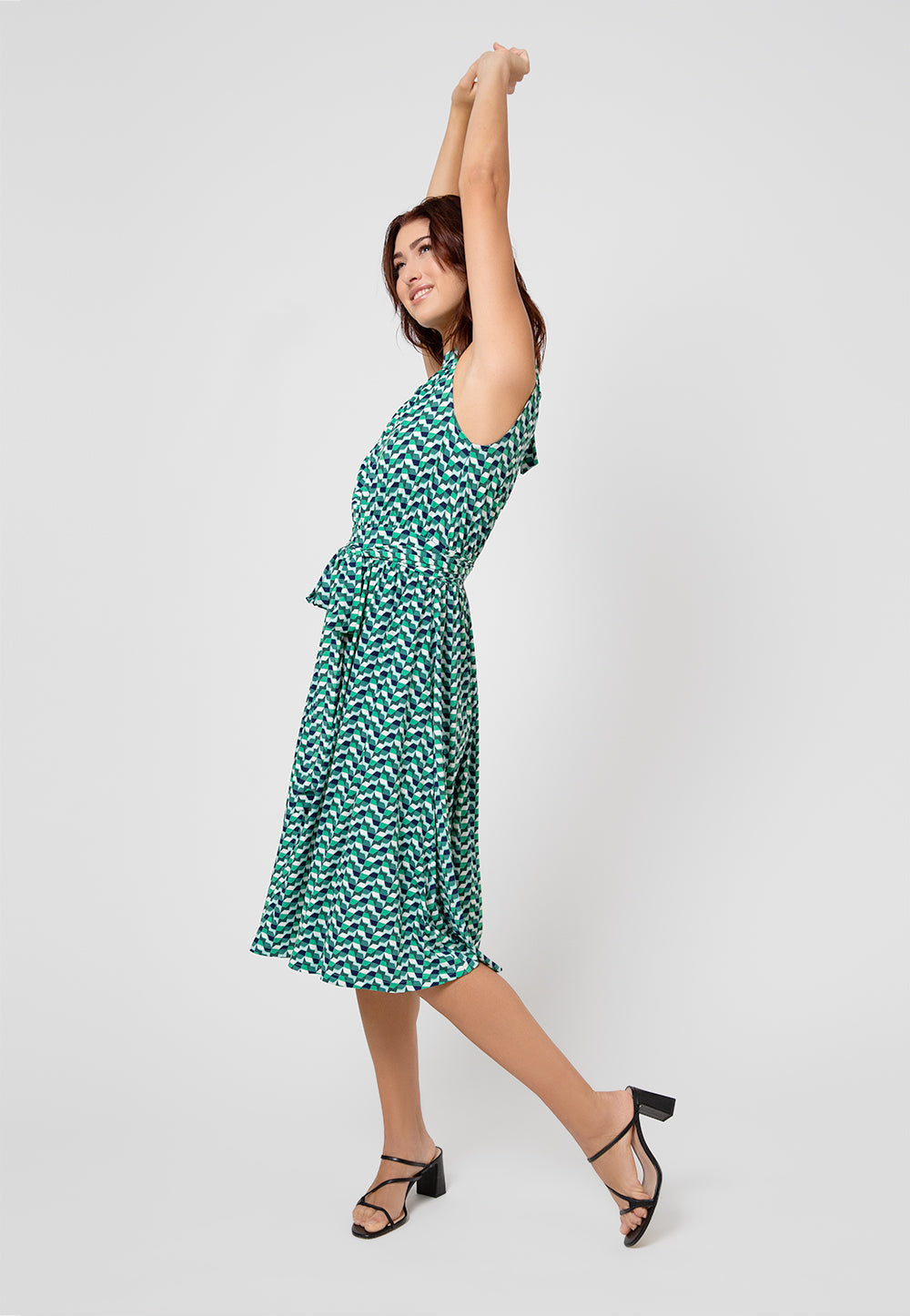 Leota Women's Sleeveless Mindy Dress in Mod Geo Green