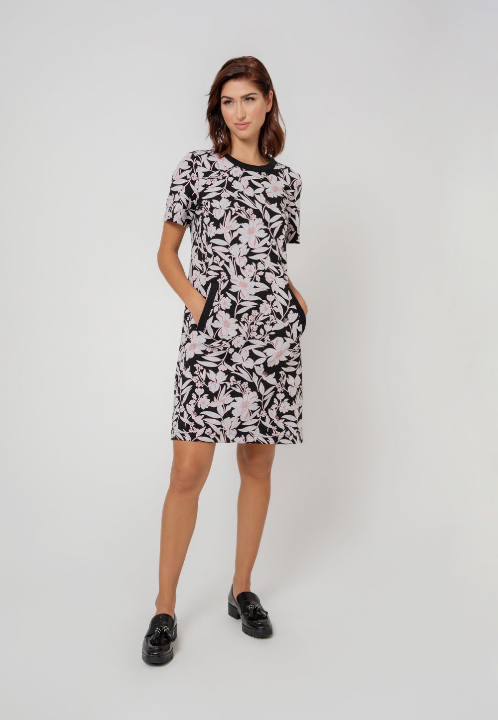 Leota Women's Short Sleeve Maddie Dress in Classic Floral Black