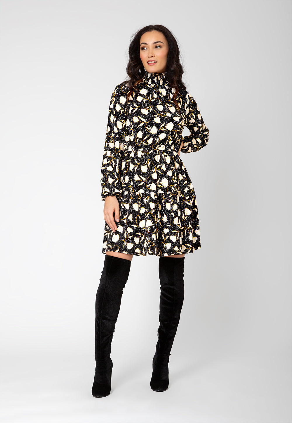 Leota Women's Long Sleeve Olive Boho Tiered Jersey Dress Black