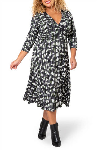 Leota Women's Amiya Midi Dress Black Size 2X