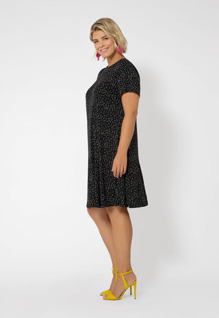 Leota Women's Short Sleeve Serenity Swing Dress (Curve) Black